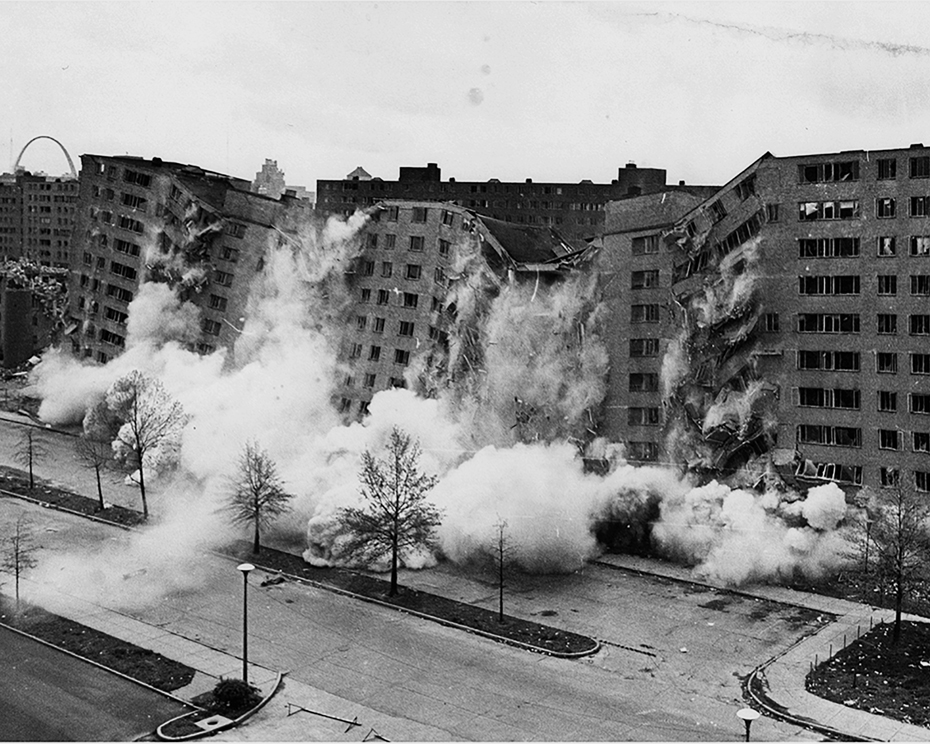Pruitt-igoe_collapse-series_02