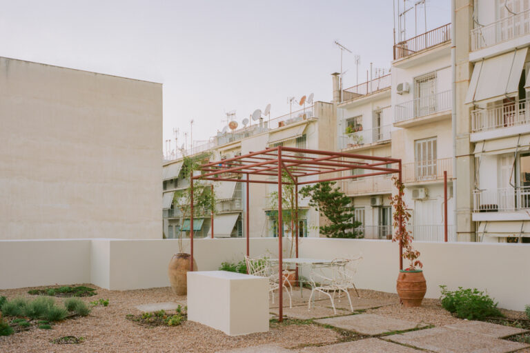 221208_Mithimnis16_Rooftop-Apartment_Lorenzo-Zandri-16_CropTN2