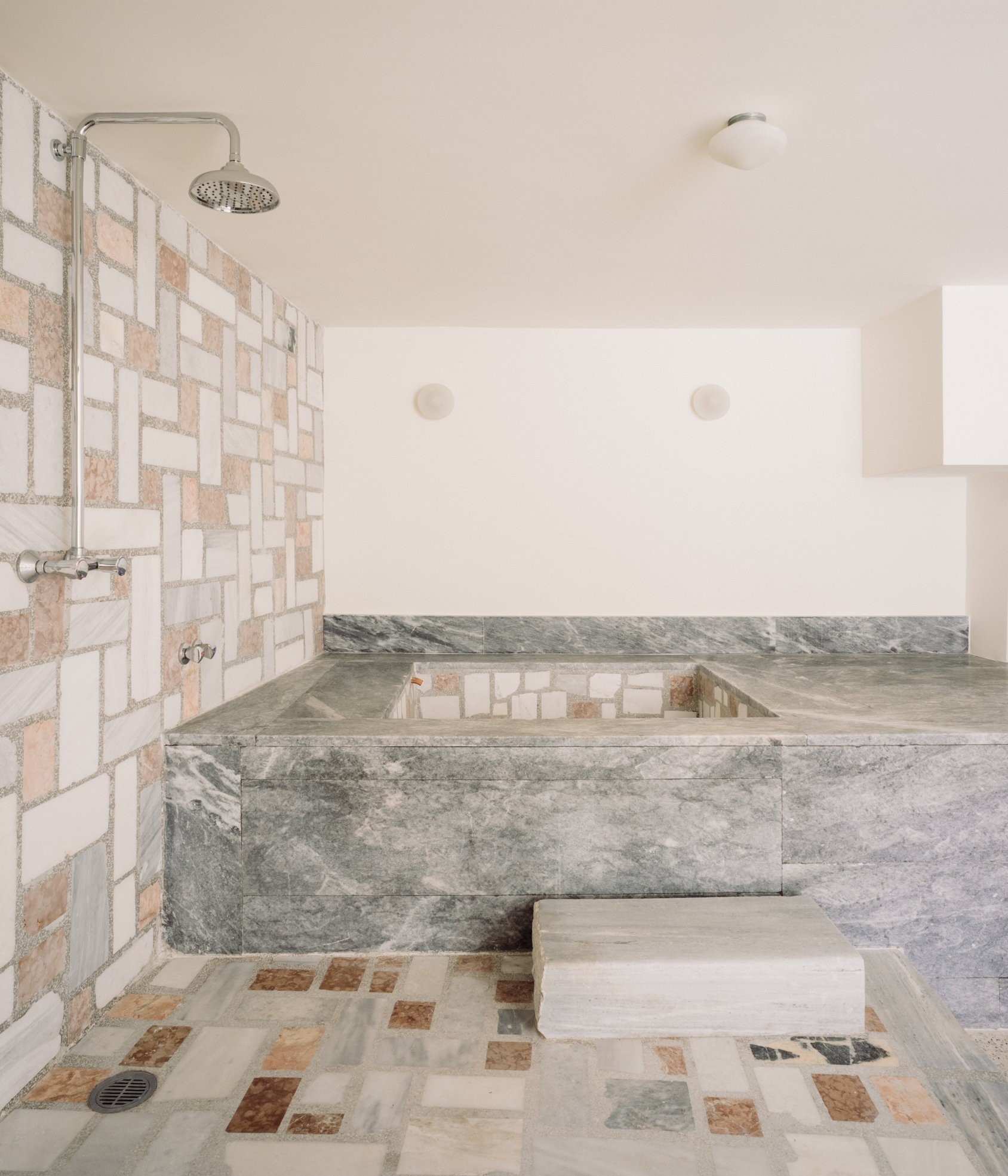 Athens-Apartment-For-Rent-Long-Term-Accommodation-Zacharitsa-Live-Work
