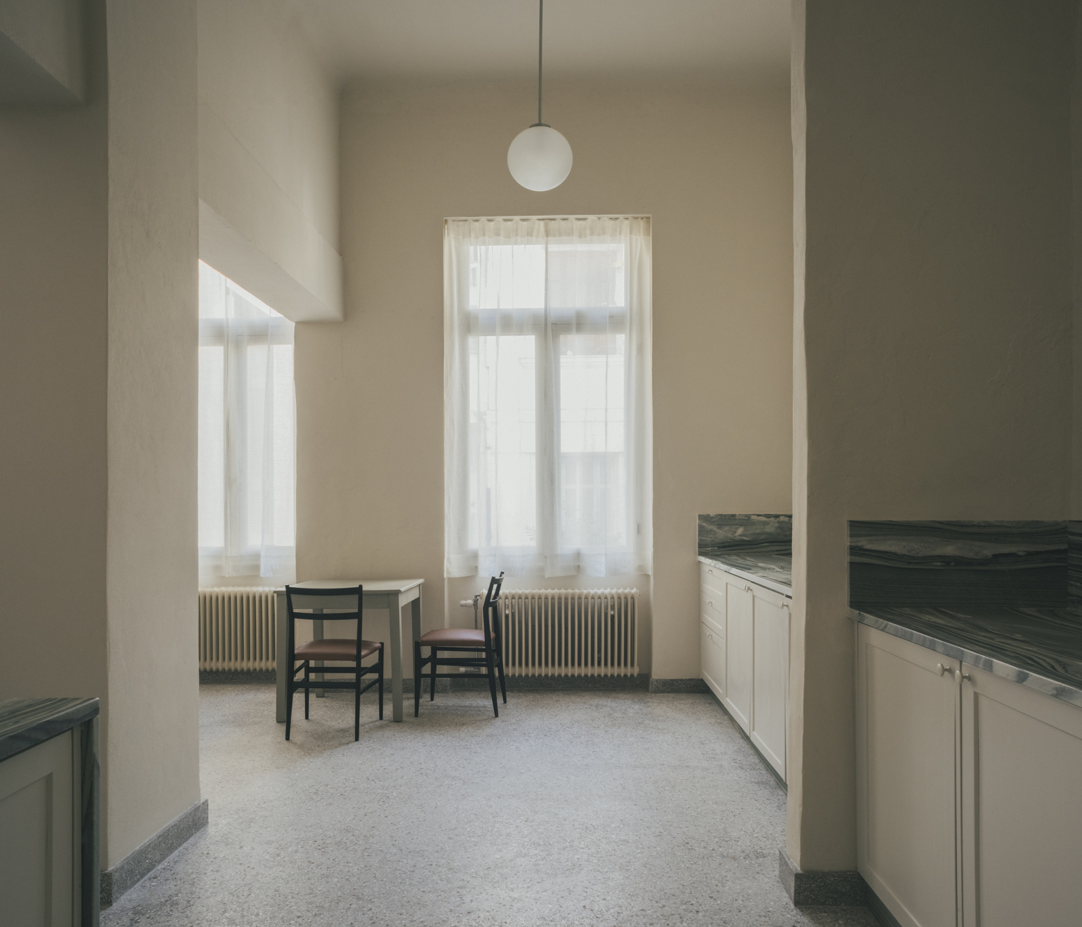 Athens-Apartment-For-Rent-Long-Term-Accommodation-Mithimnis-Courtyard-Apartment