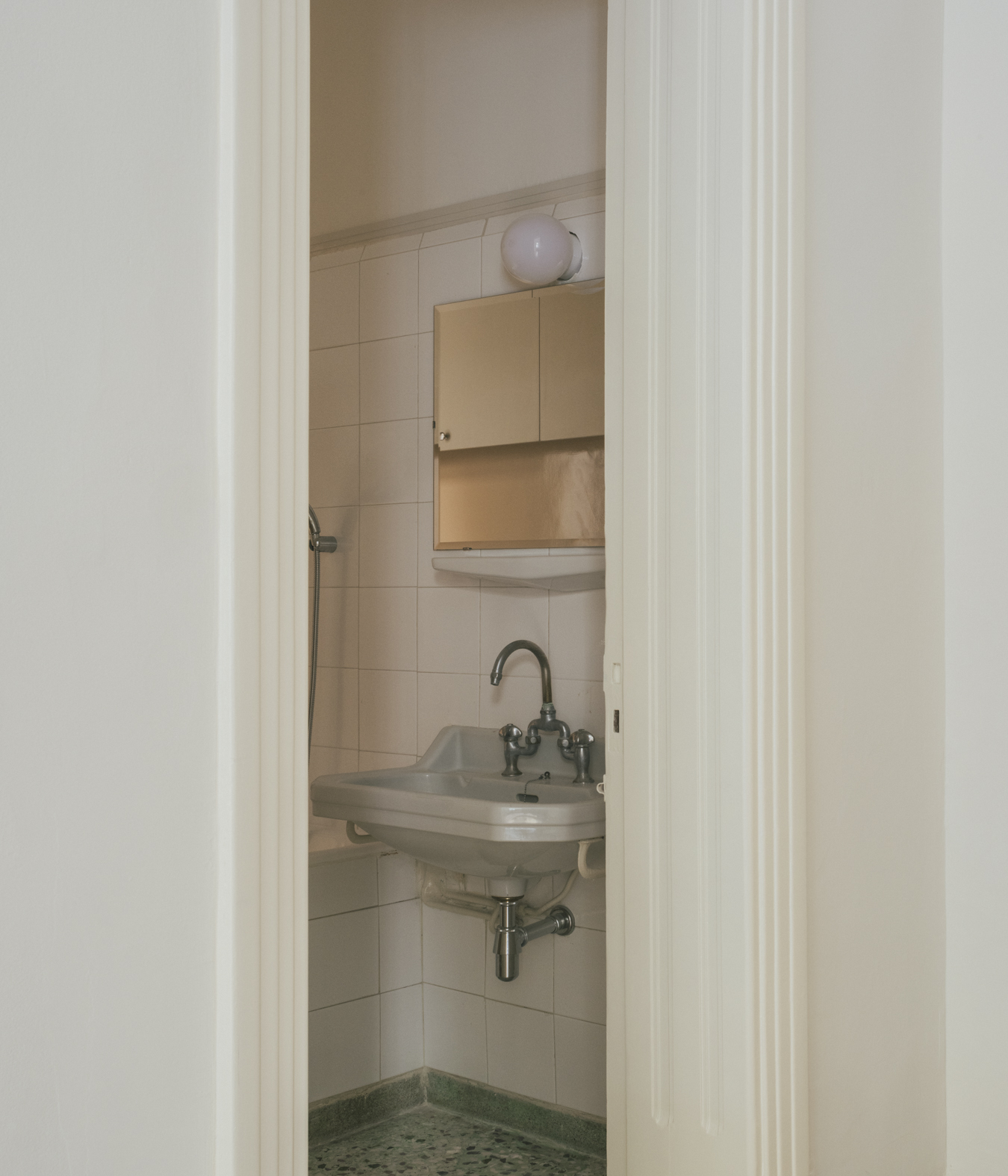 Athens-Apartment-For-Rent-Long-Term-Accommodation-Sikonou-Three-Bed-Apartment