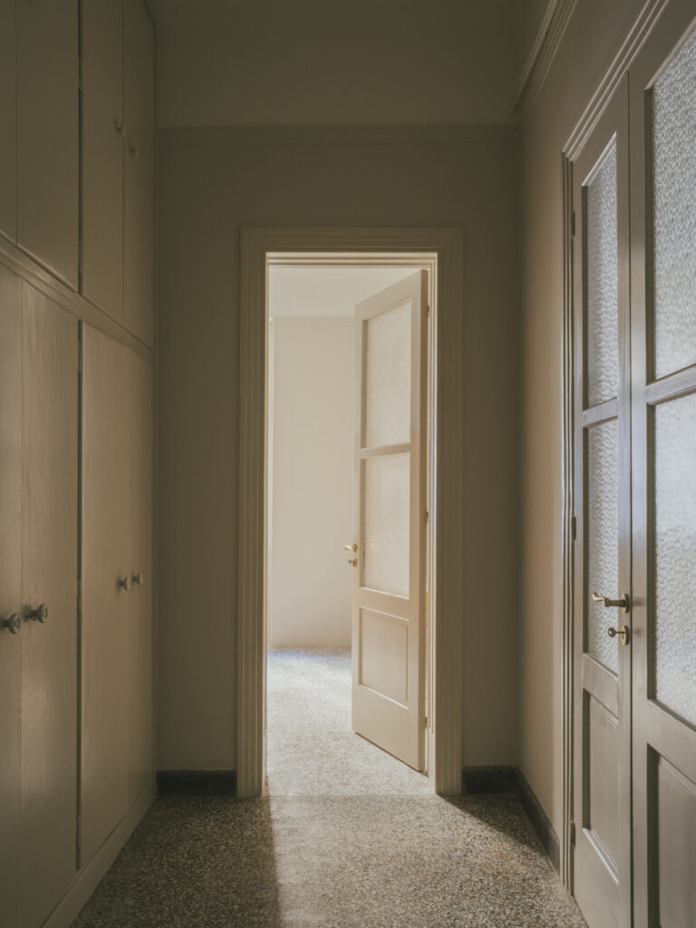 Athens-Apartment-For-Rent-Long-Term-Accommodation-Sikinou-Courtyard-Apartment