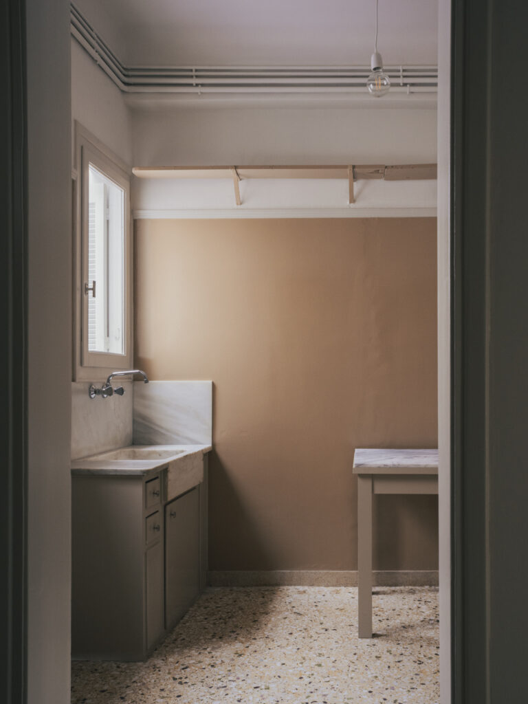 221208_Sikinou_One Bed Apartment_Lorenzo Zandri-5