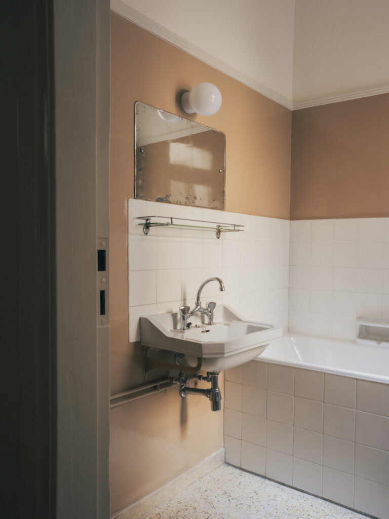 221208_Sikinou_One Bed Apartment_Lorenzo Zandri-7