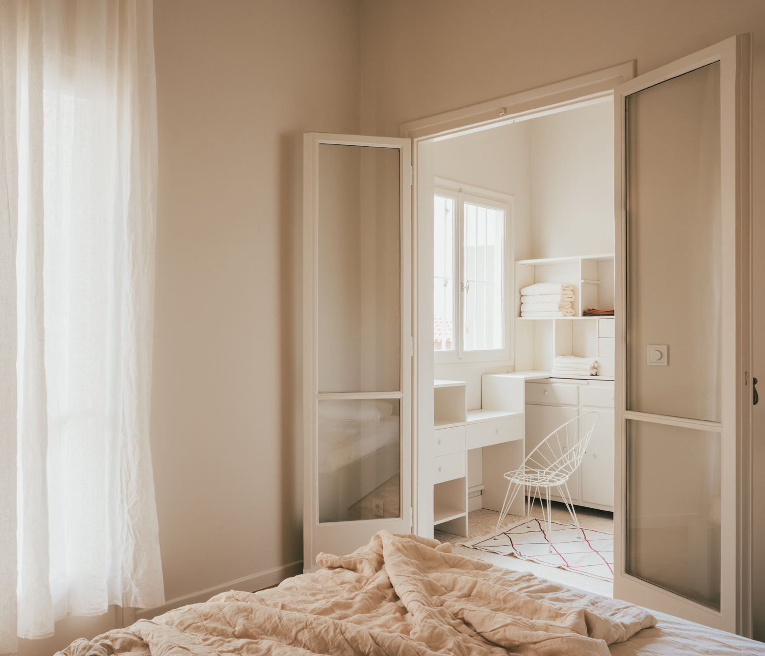 Athens-Apartment-For-Rent-Long-Term-Accommodation-Matrozou-Rooftop-Apartment