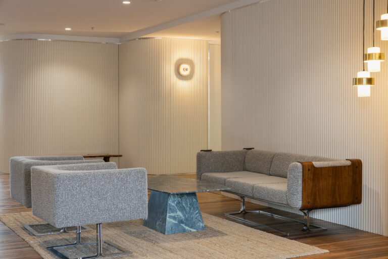 OO marketing_220208_221 London_L7_Reception_U-P_1